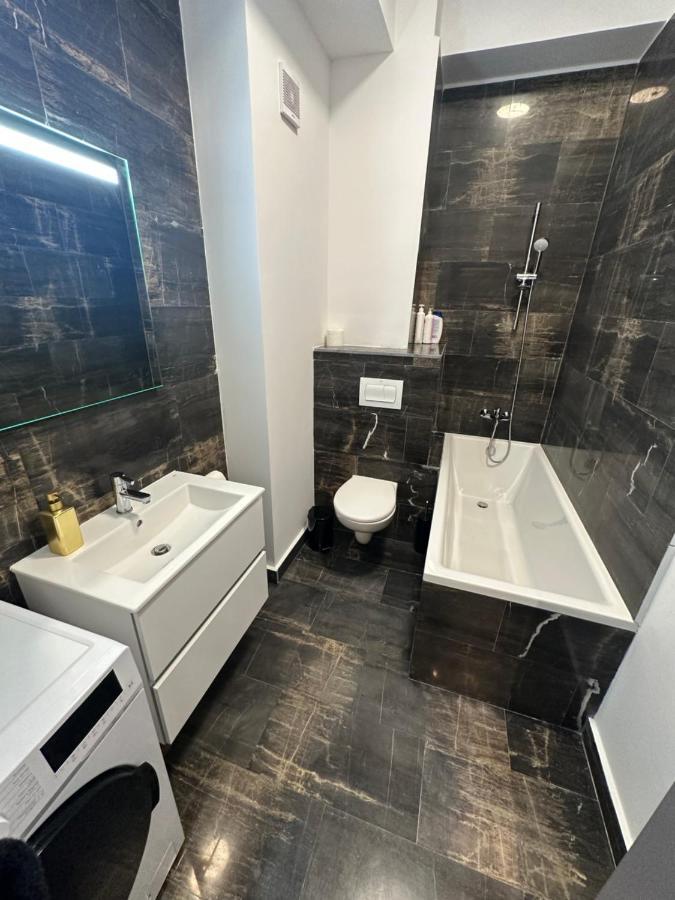 Mojo-Jojo / A Funky Stay Iasi Exteriér fotografie